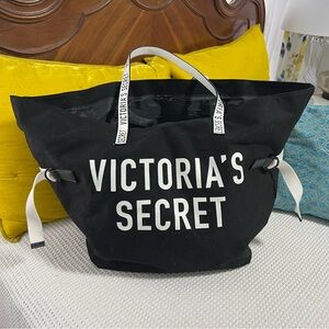 XL Victorias Secret Tote Bag Purse Overnight Travel Pack Black White black white